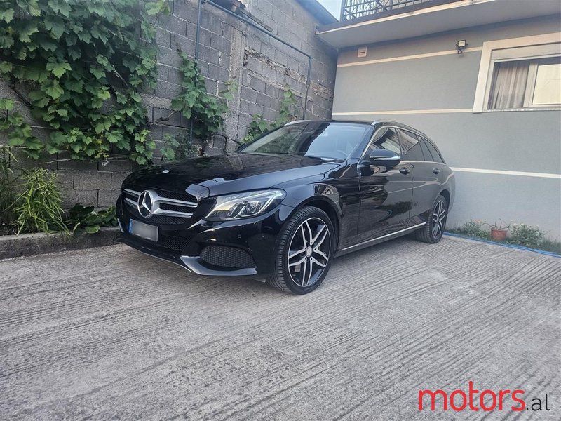 2015' Mercedes-Benz C 250 photo #1