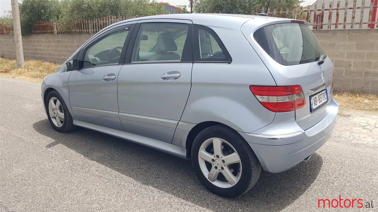 2006' Mercedes-Benz C 200 photo #2