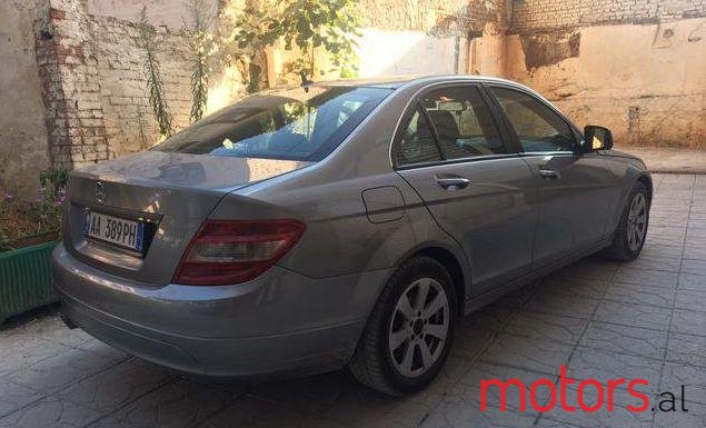 2008' Mercedes-Benz C-Class photo #2
