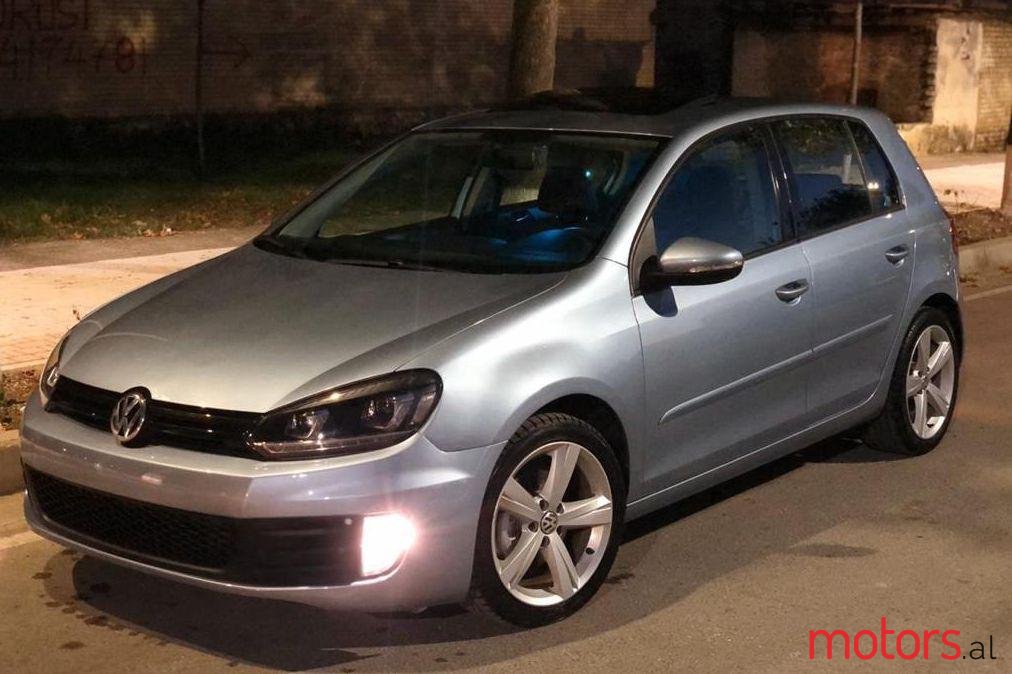 2010' Volkswagen Golf photo #1