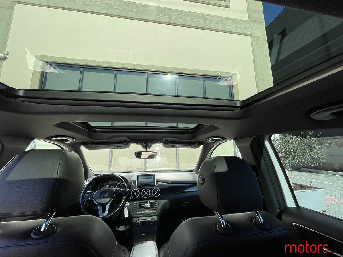 2015' Mercedes-Benz B 200 photo #6