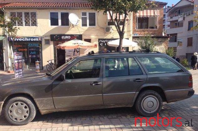 1993' Mercedes-Benz 250 photo #1