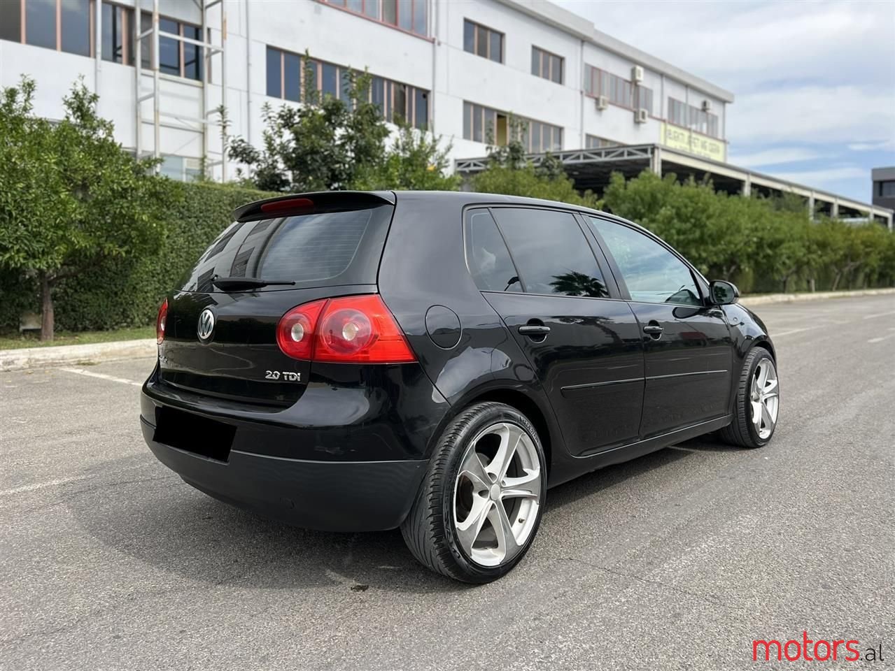 2005' Volkswagen Golf photo #3