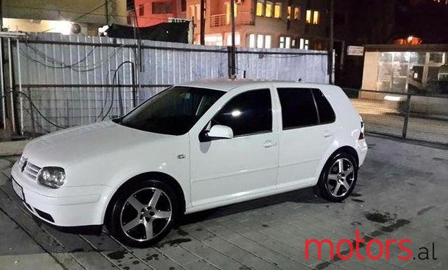 2003' Volkswagen Golf photo #1