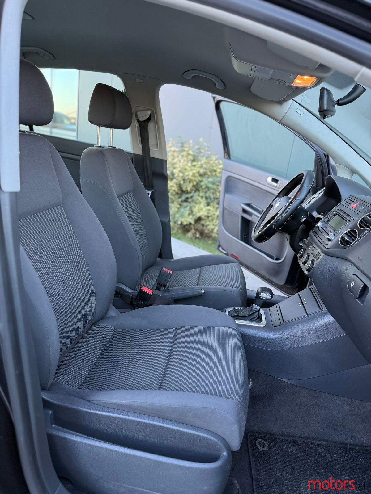 2007' Volkswagen Golf Plus photo #5