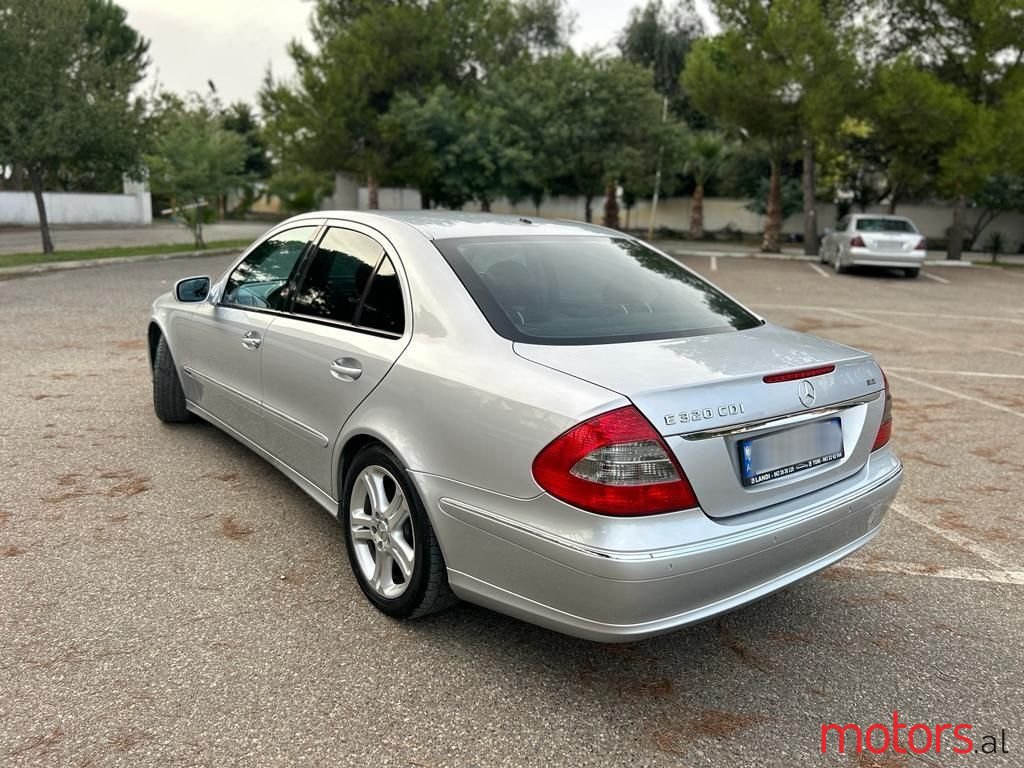 2007' Mercedes-Benz 320 photo #2