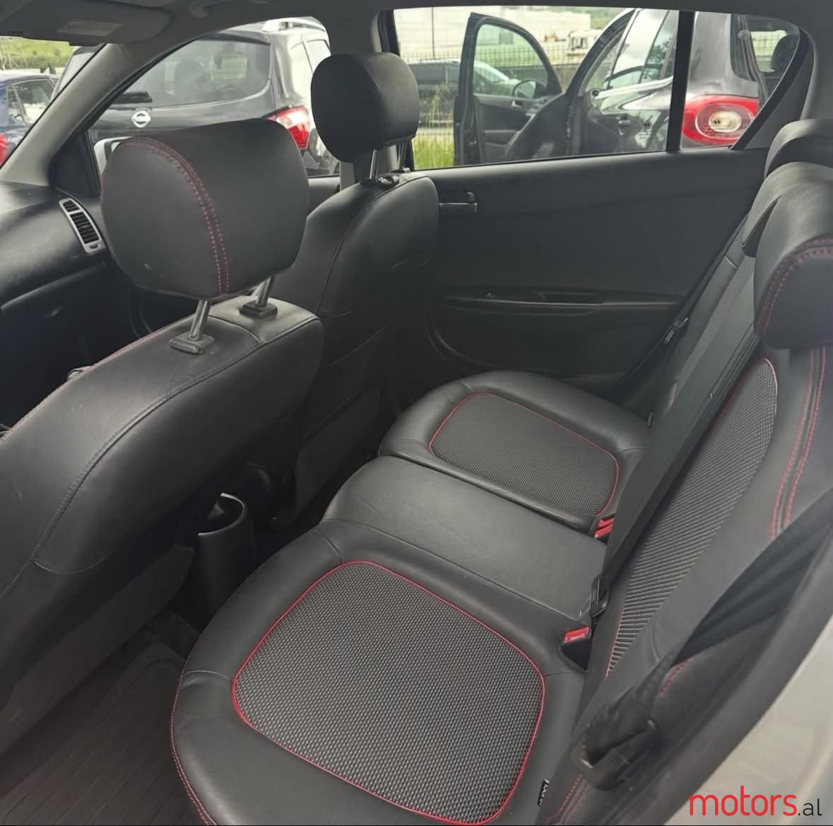 2009' Hyundai i20 photo #4