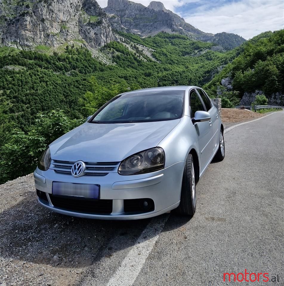 2005' Volkswagen Golf photo #4