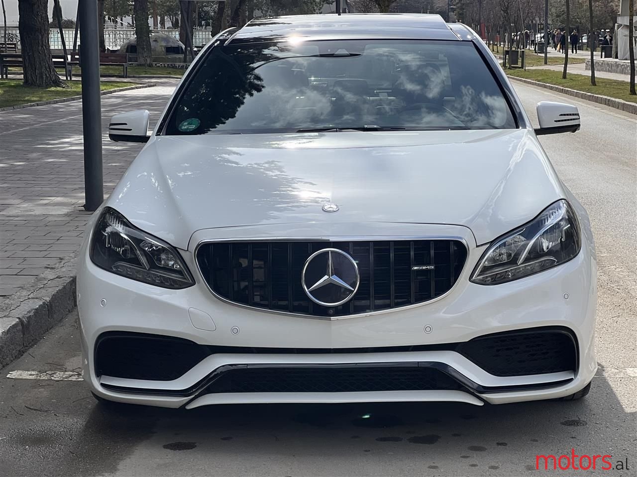 2016' Mercedes-Benz E 220 photo #2