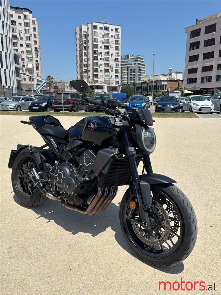 2022' Honda CB1000R photo #1