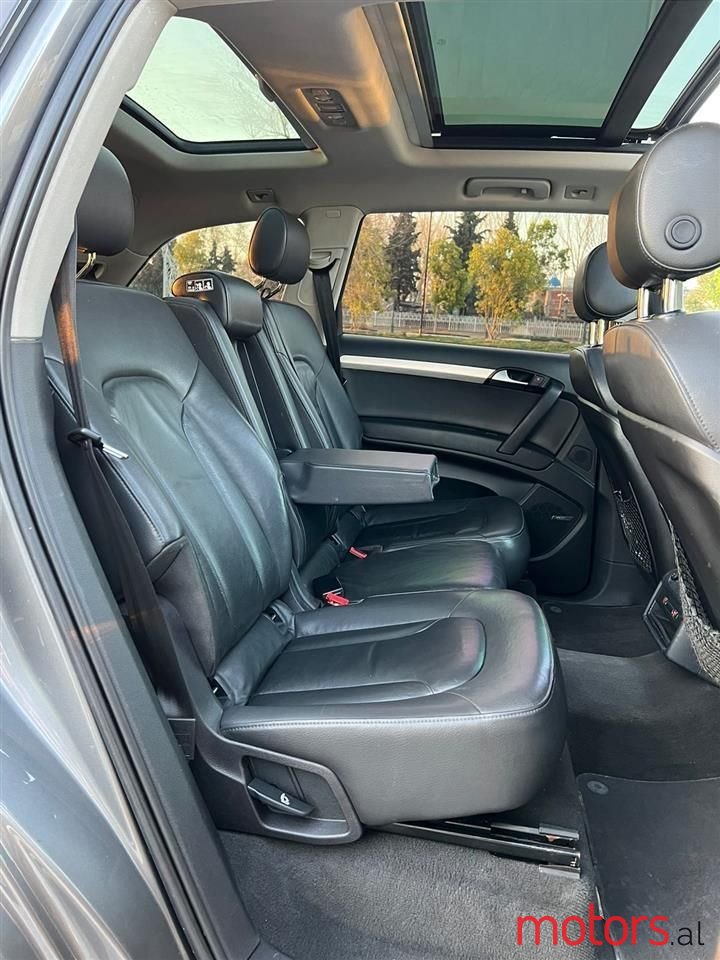 2010' Audi Q7 photo #3