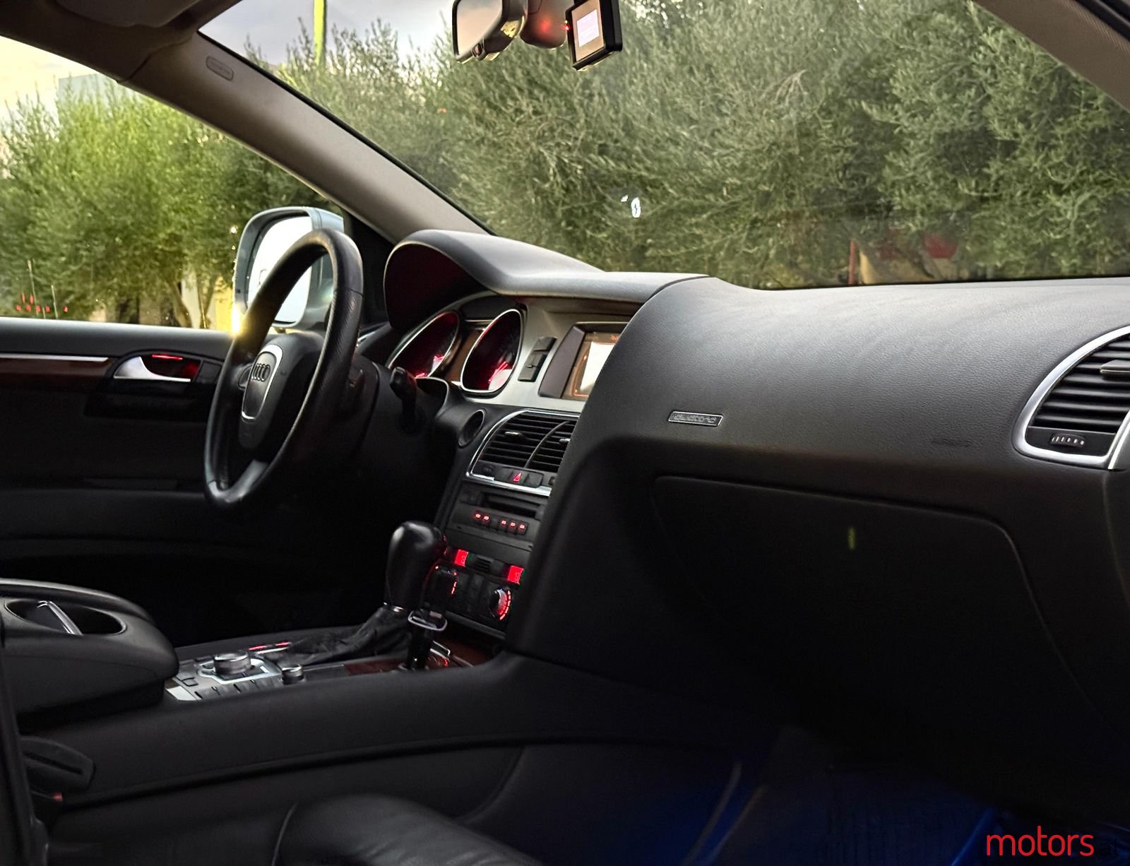2009' Audi Q7 photo #4