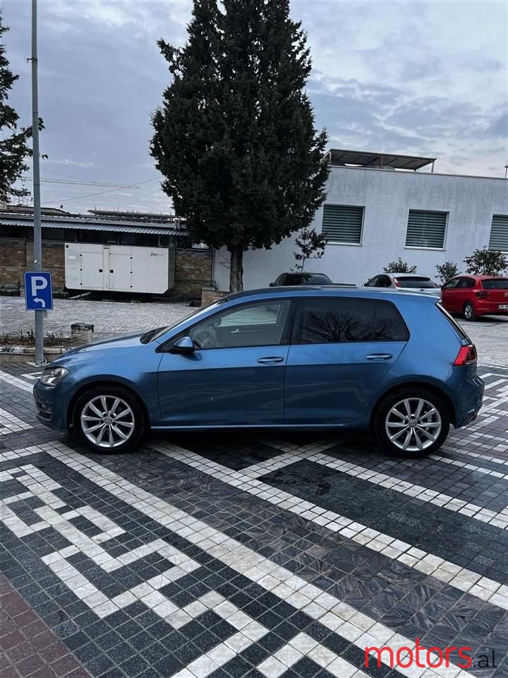 2013' Volkswagen Golf photo #2