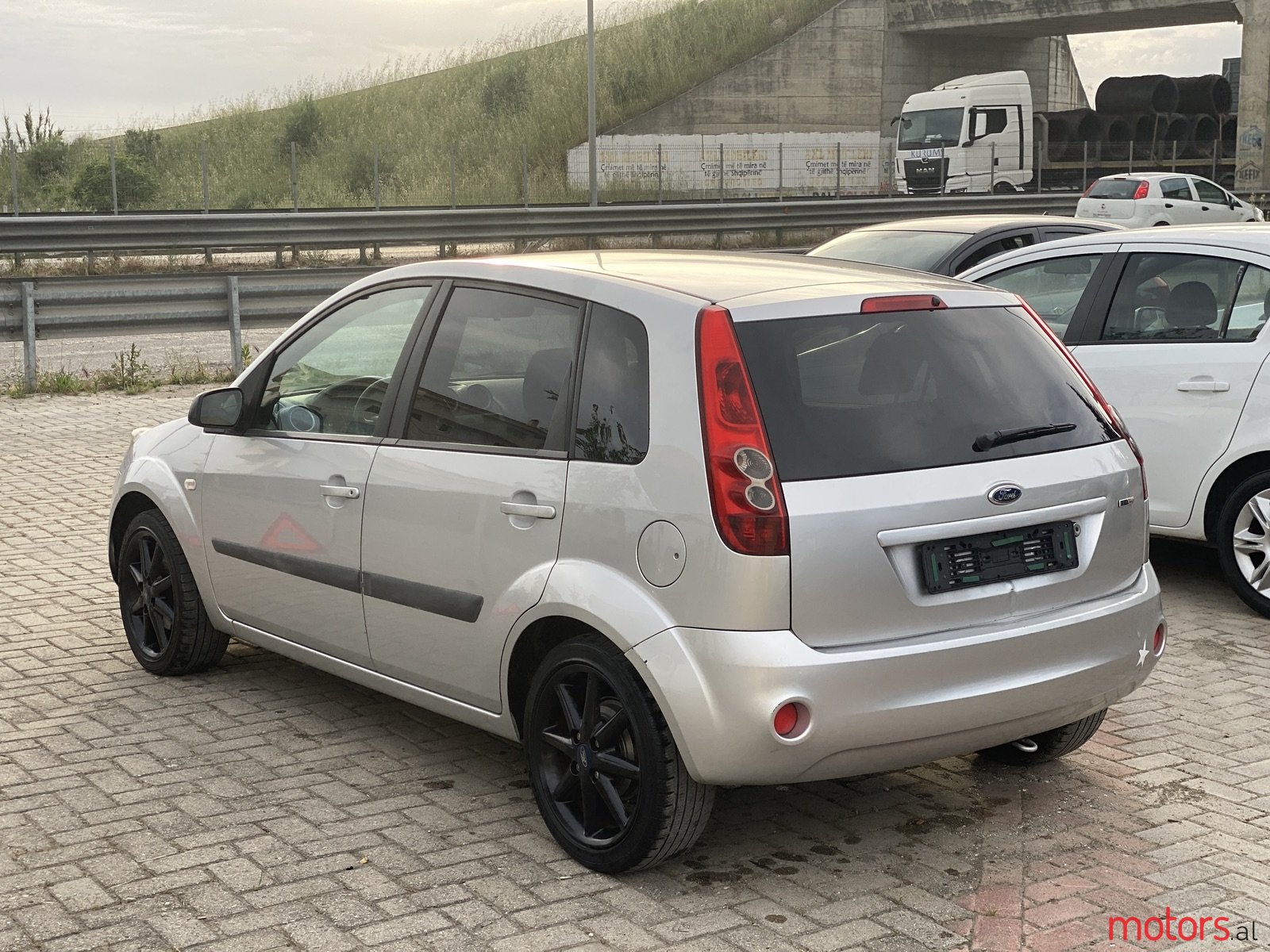 2006' Ford Fiesta photo #4