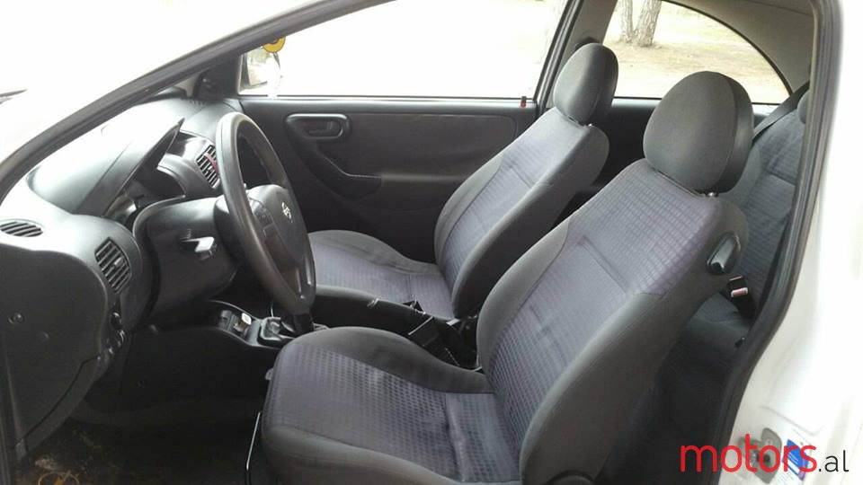 2002' Opel Corsa photo #4