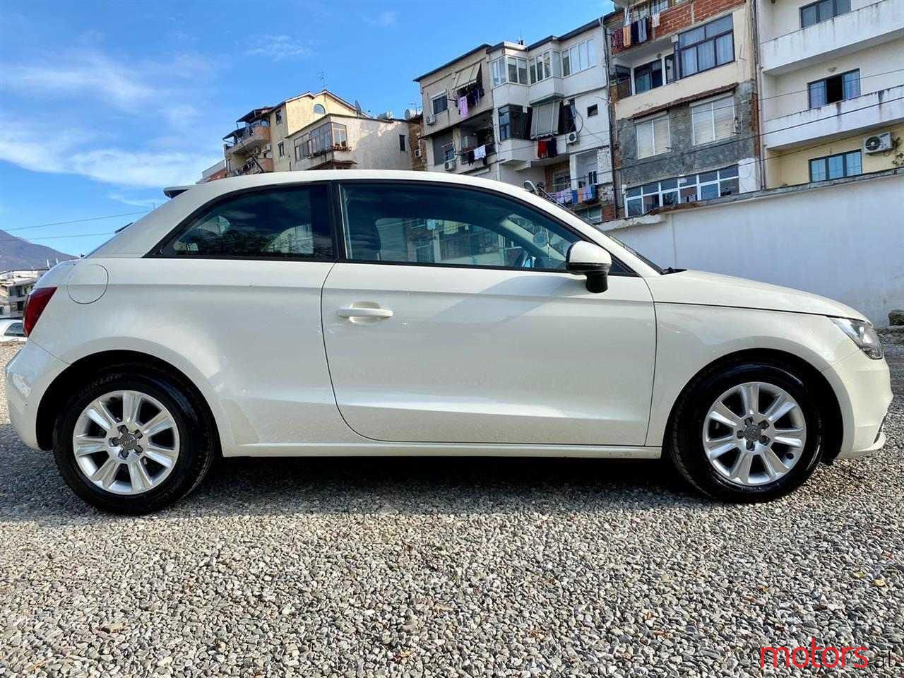 2011' Audi A1 photo #2