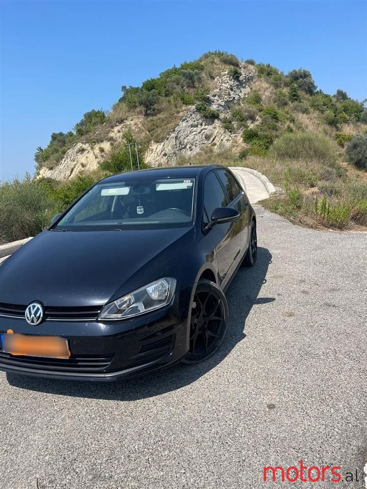 2014' Volkswagen Golf photo #1