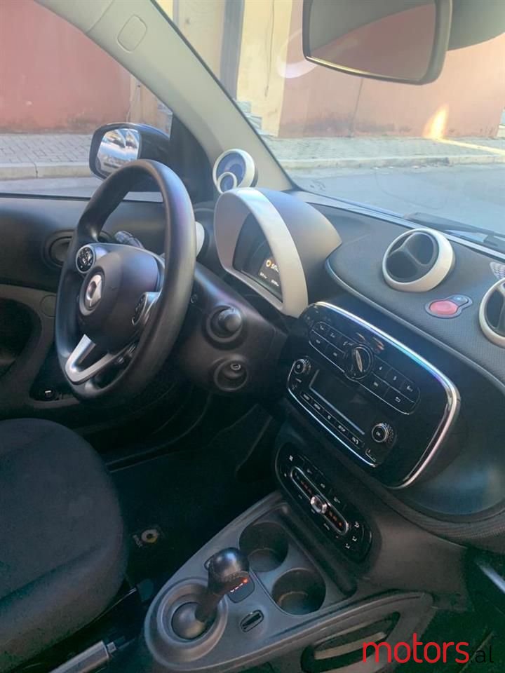 2016' Smart Fortwo photo #5