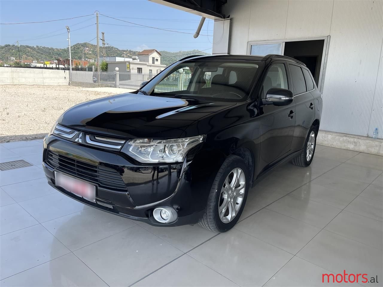 2013' Mitsubishi Outlander photo #4