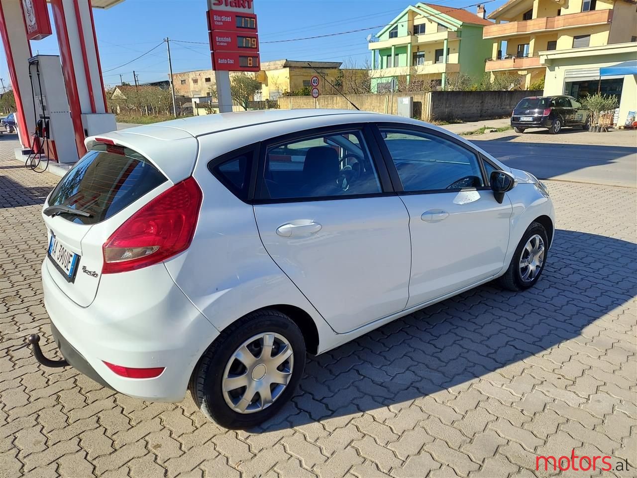 2009' Ford Fiesta photo #5