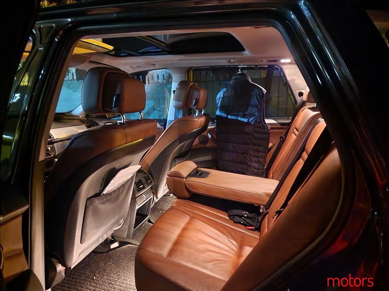 2011' BMW X5 photo #5