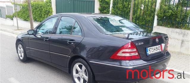 2005' Mercedes-Benz C-Class photo #3