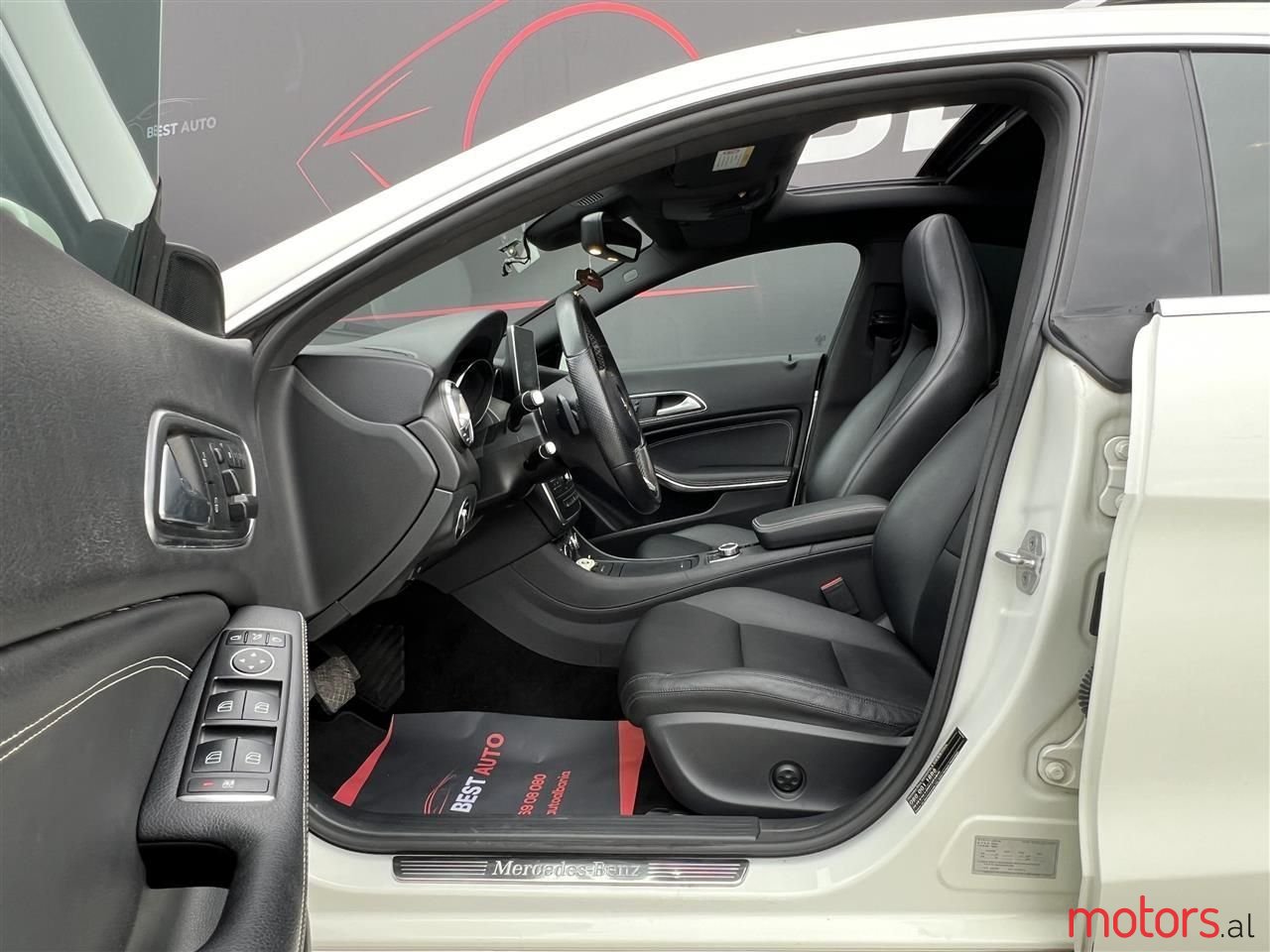 2015' Mercedes-Benz CLA 200 photo #6