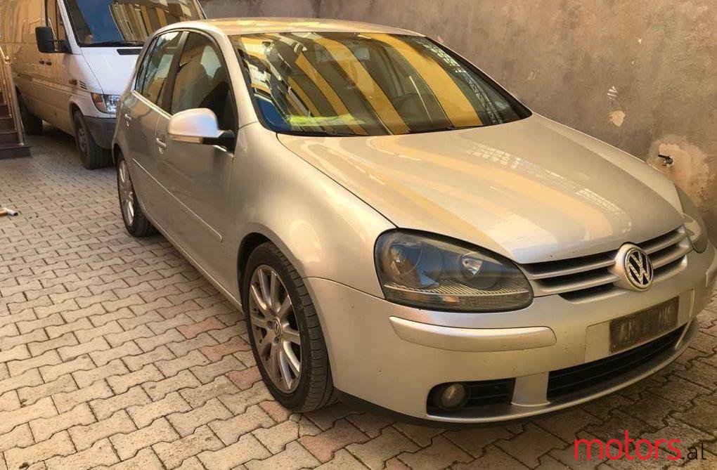 2005' Volkswagen Golf photo #1