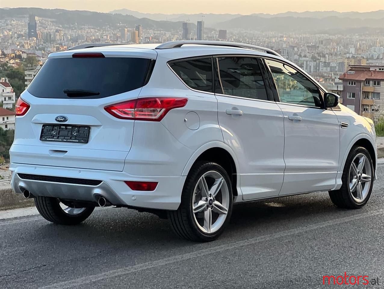2016' Ford Kuga photo #5