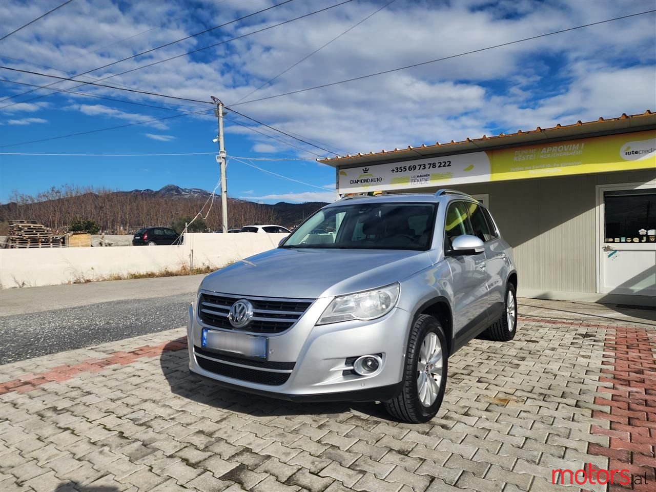 2010' Volkswagen Tiguan photo #1
