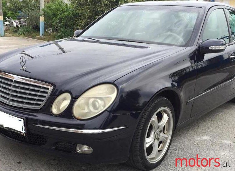 2003' Mercedes-Benz E 270 photo #1