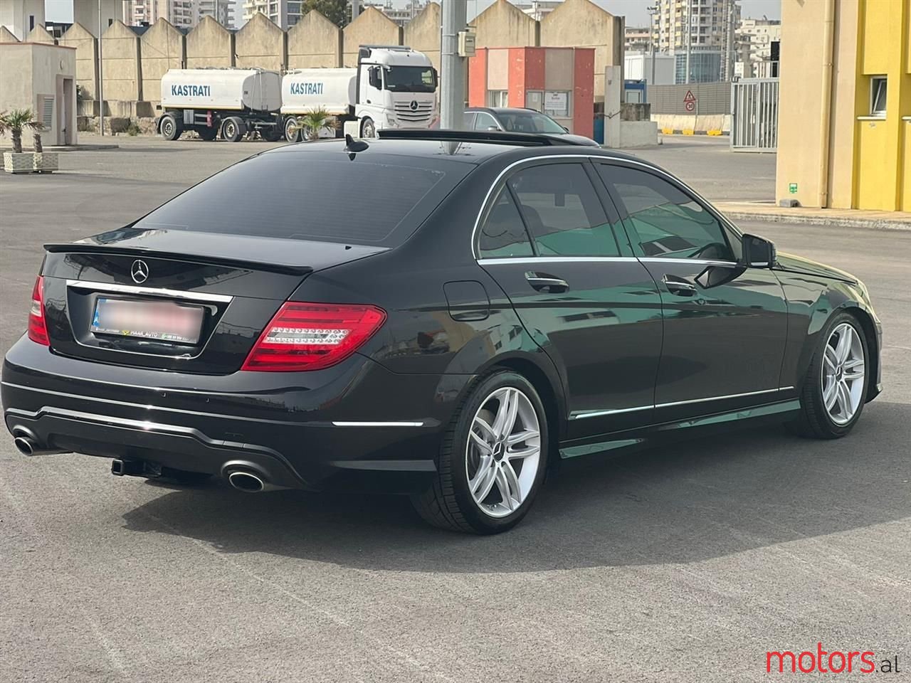 2012' Mercedes-Benz C 300 photo #4