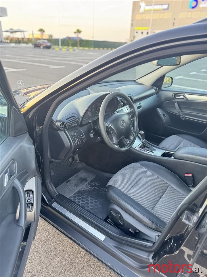 2005' Mercedes-Benz C 180 photo #6