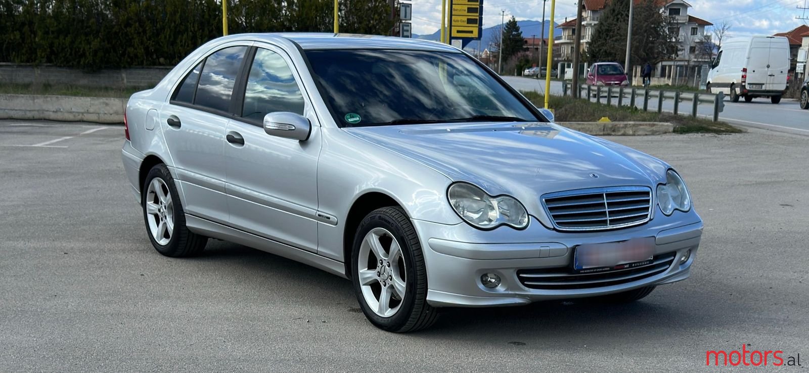 2004' Mercedes-Benz C 180 photo #2
