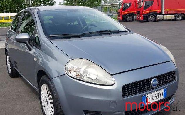 2008' Fiat Punto photo #1