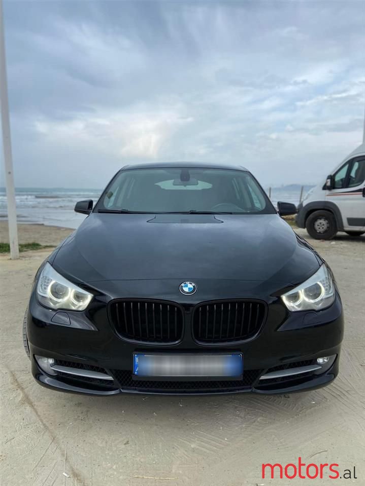 2010' BMW 530 photo #2