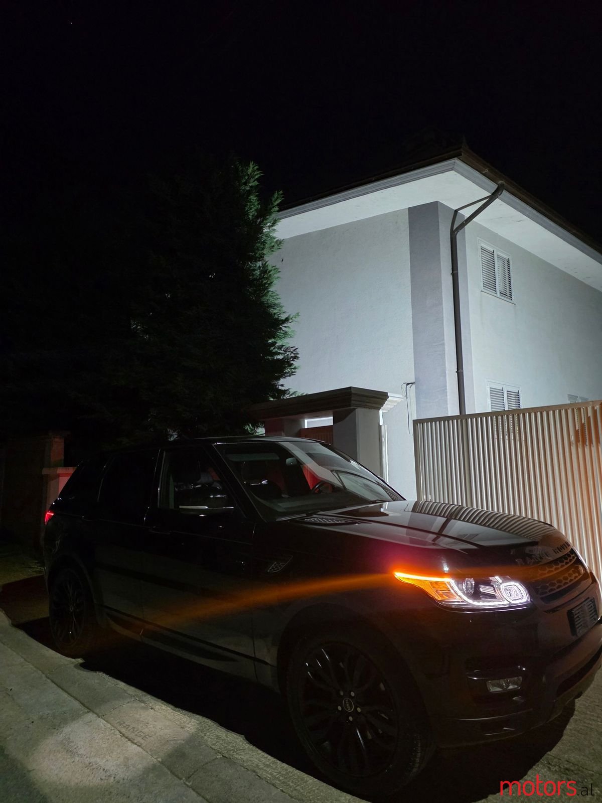 2014' Land Rover Range Rover Sport photo #2