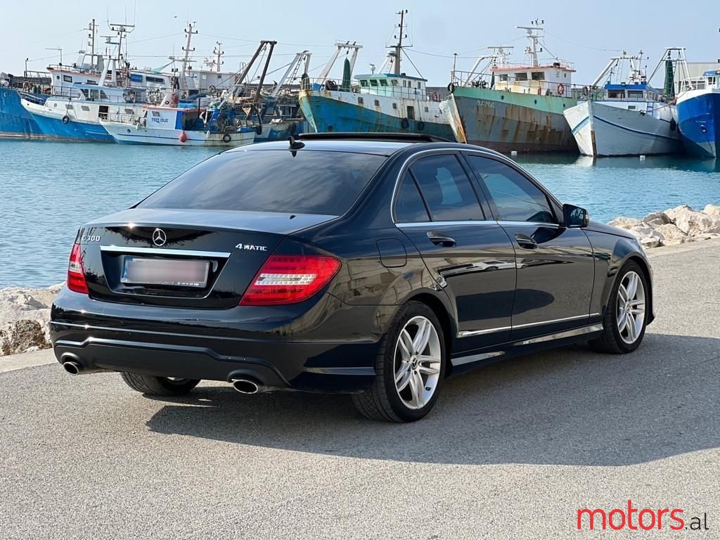 2012' Mercedes-Benz C 300 photo #4