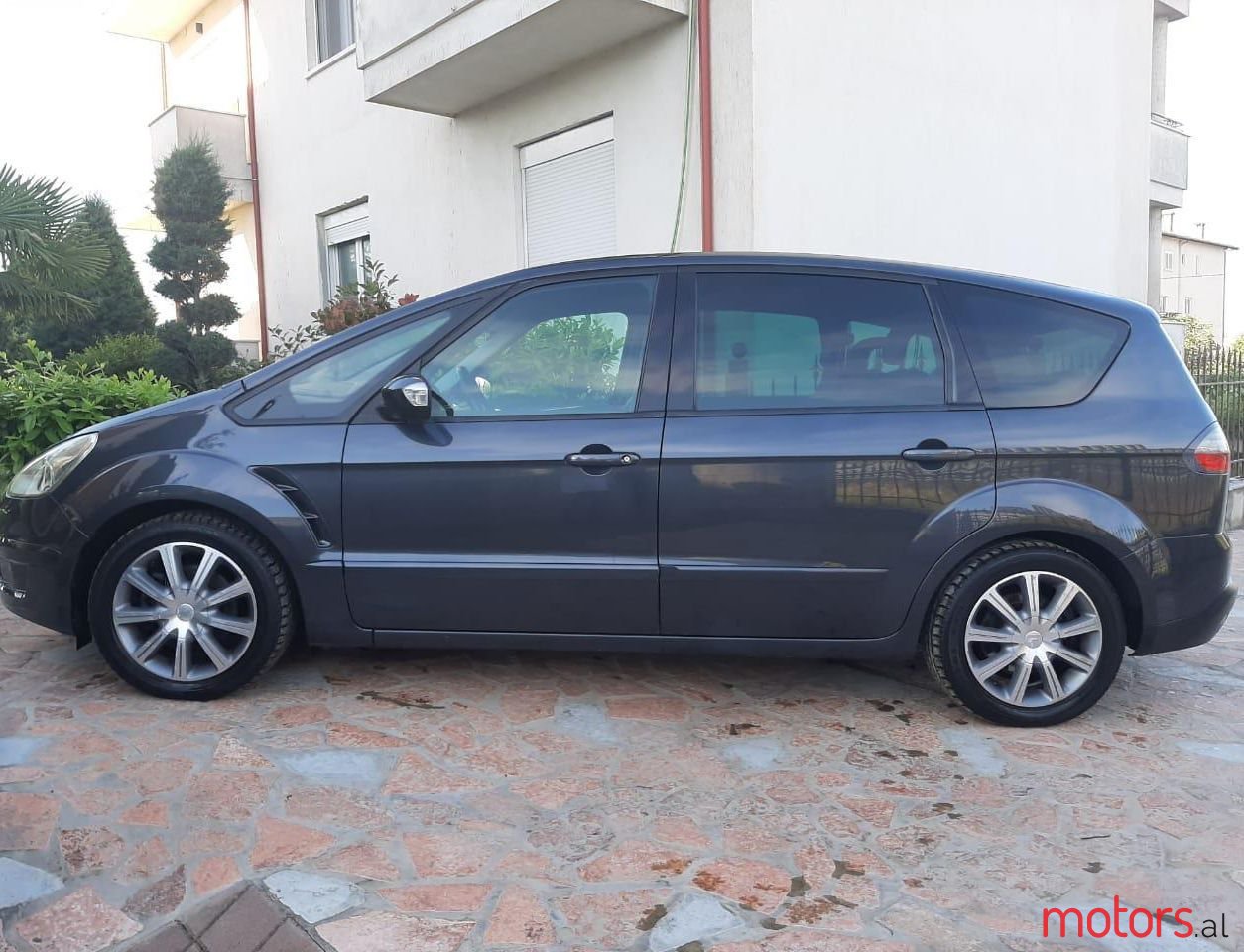 2007' Ford S-Max photo #1