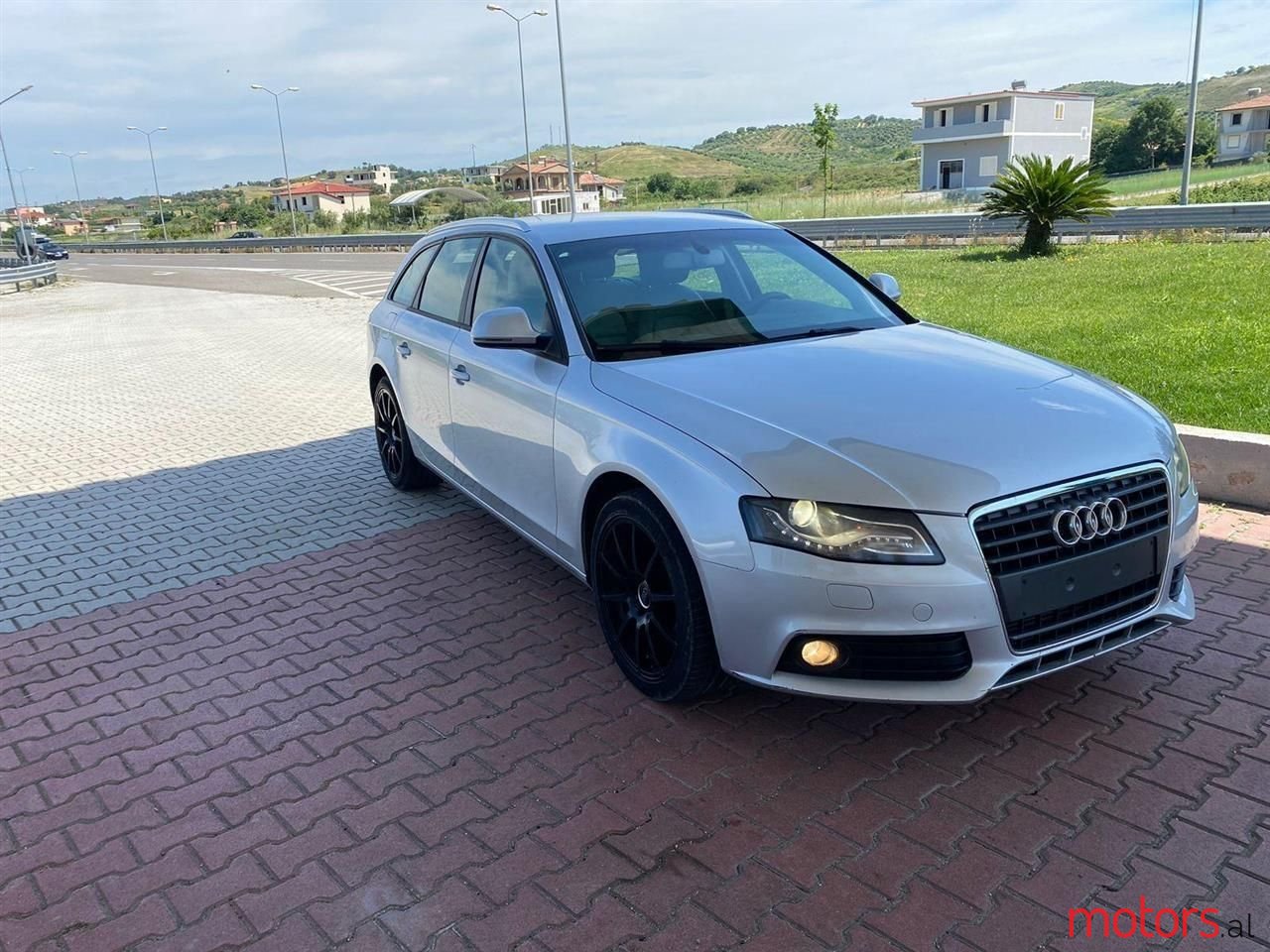 2010' Audi A4 photo #1