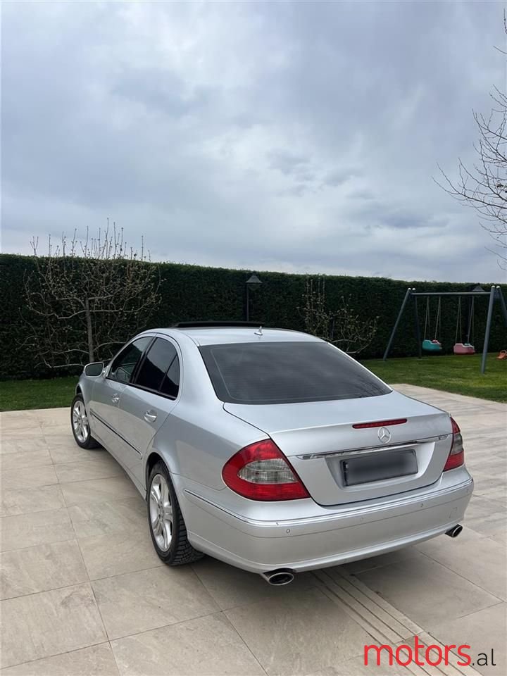 2008' Mercedes-Benz E 280 photo #5