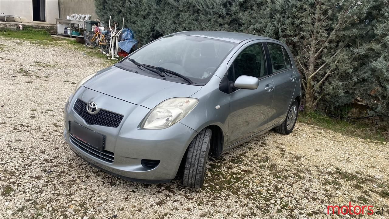 2006' Toyota Yaris photo #2
