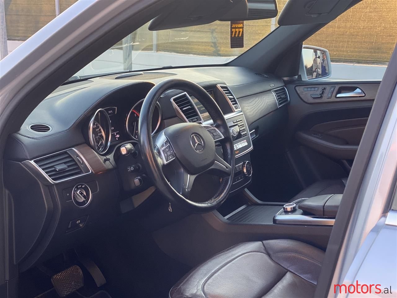 2013' Mercedes-Benz ML 350 photo #6