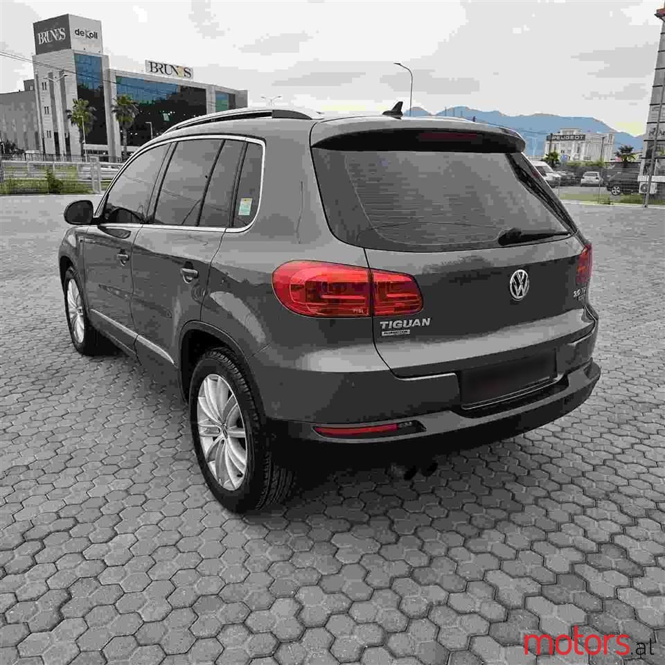 2013' Volkswagen Tiguan photo #5
