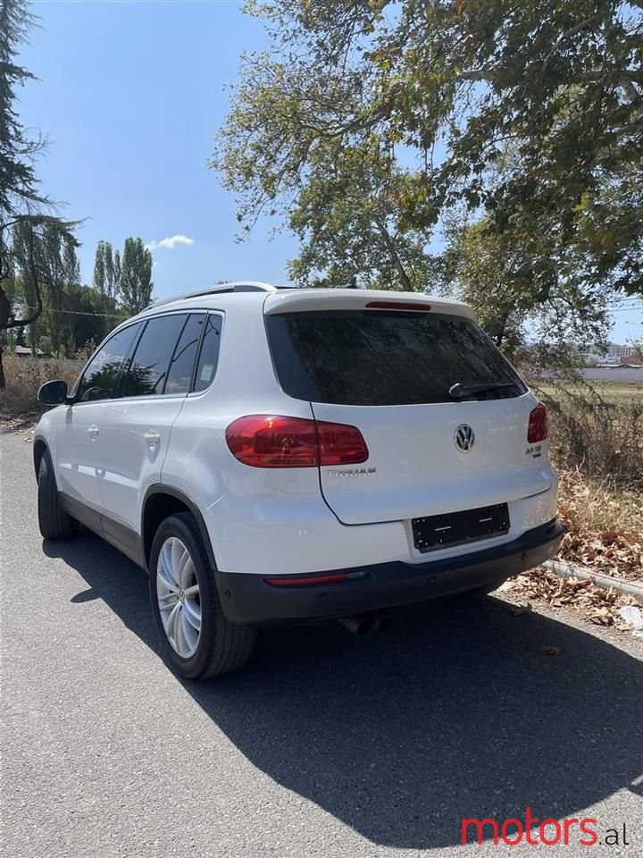 2014' Volkswagen Tiguan photo #5