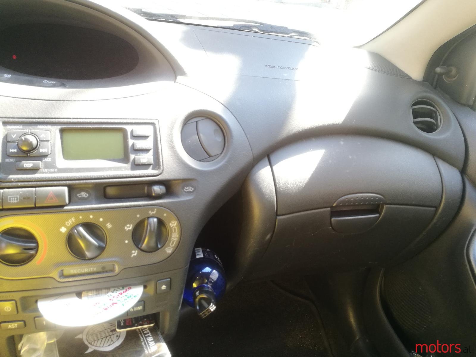 2005' Toyota Yaris photo #1