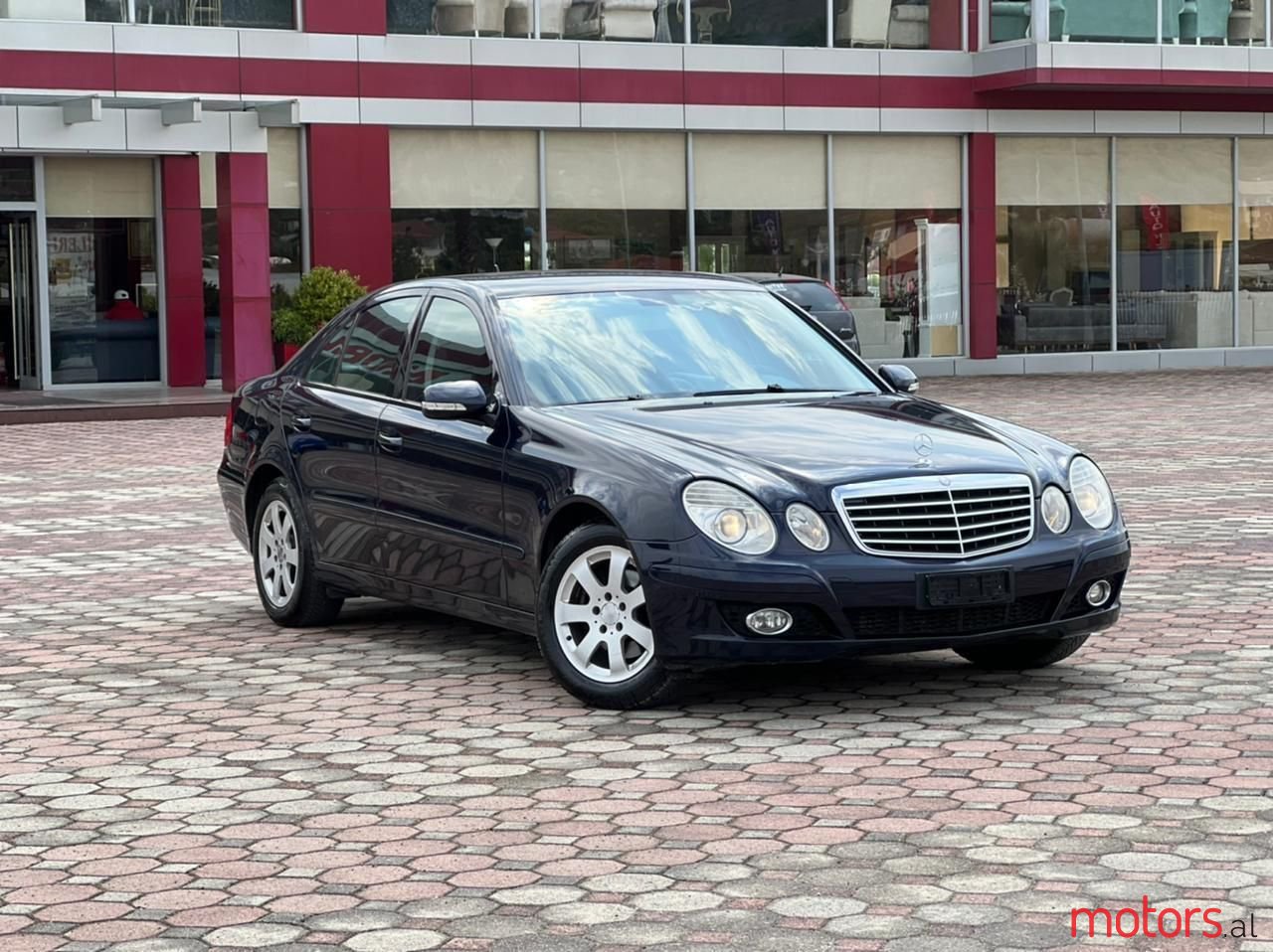 2009' Mercedes-Benz E 220 photo #2