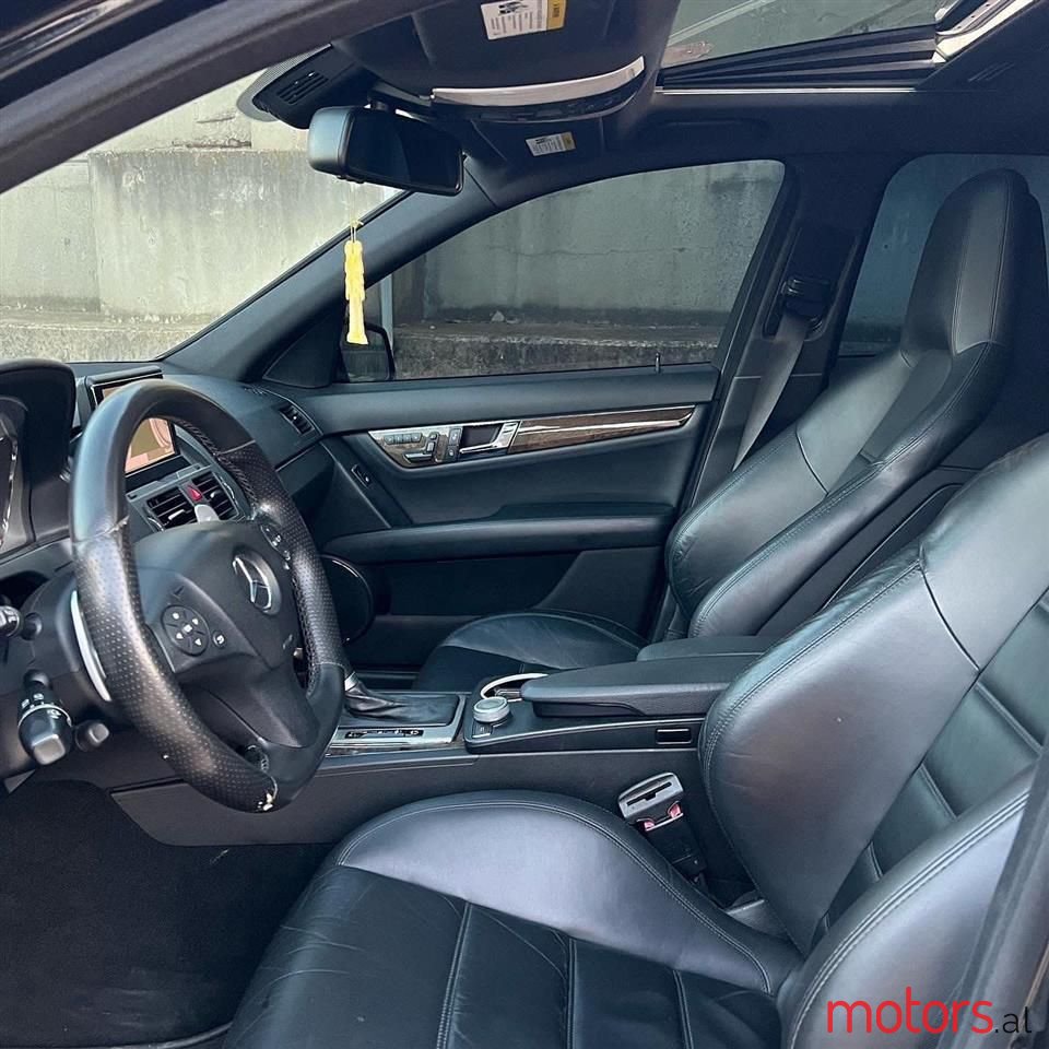 2008' Mercedes-Benz C 63 Amg photo #5