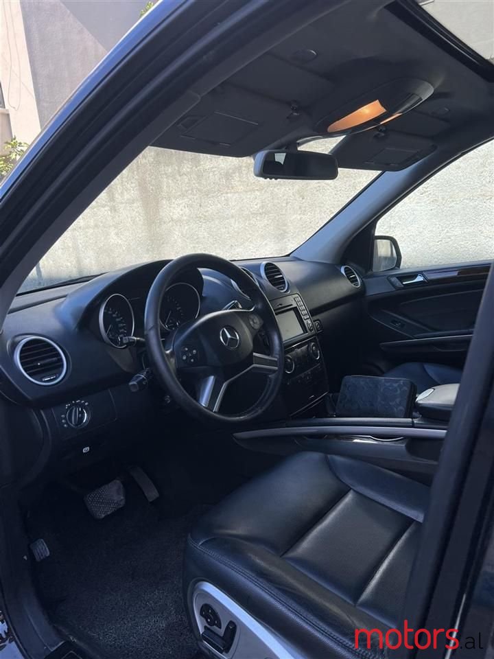 2010' Mercedes-Benz ML 350 photo #5