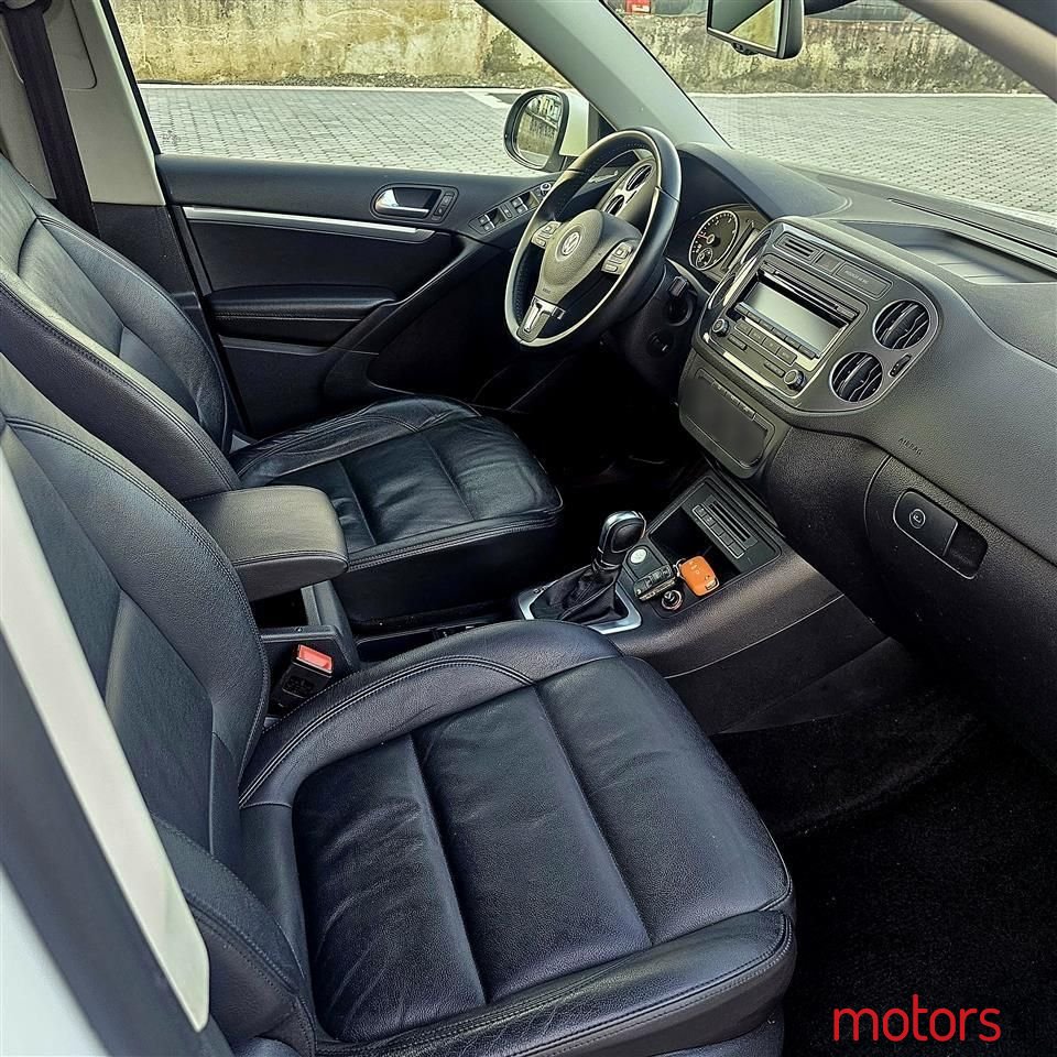 2014' Volkswagen Tiguan photo #3